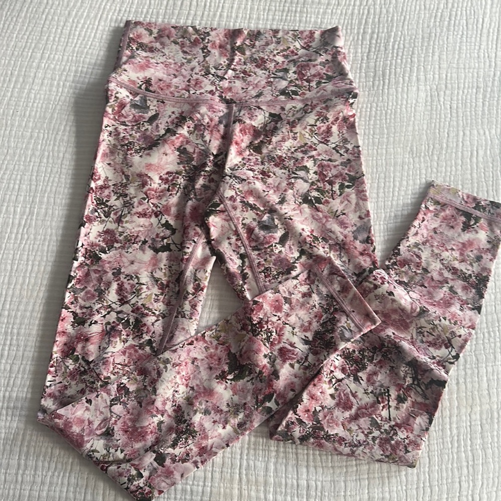 Lululemon WunderUnder leggings